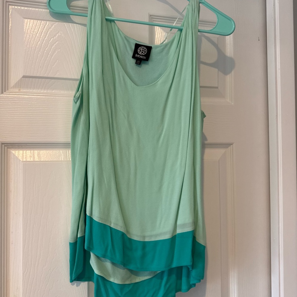 Bobeau Green Asymmetrical Tiered Sleeveless Tank Top